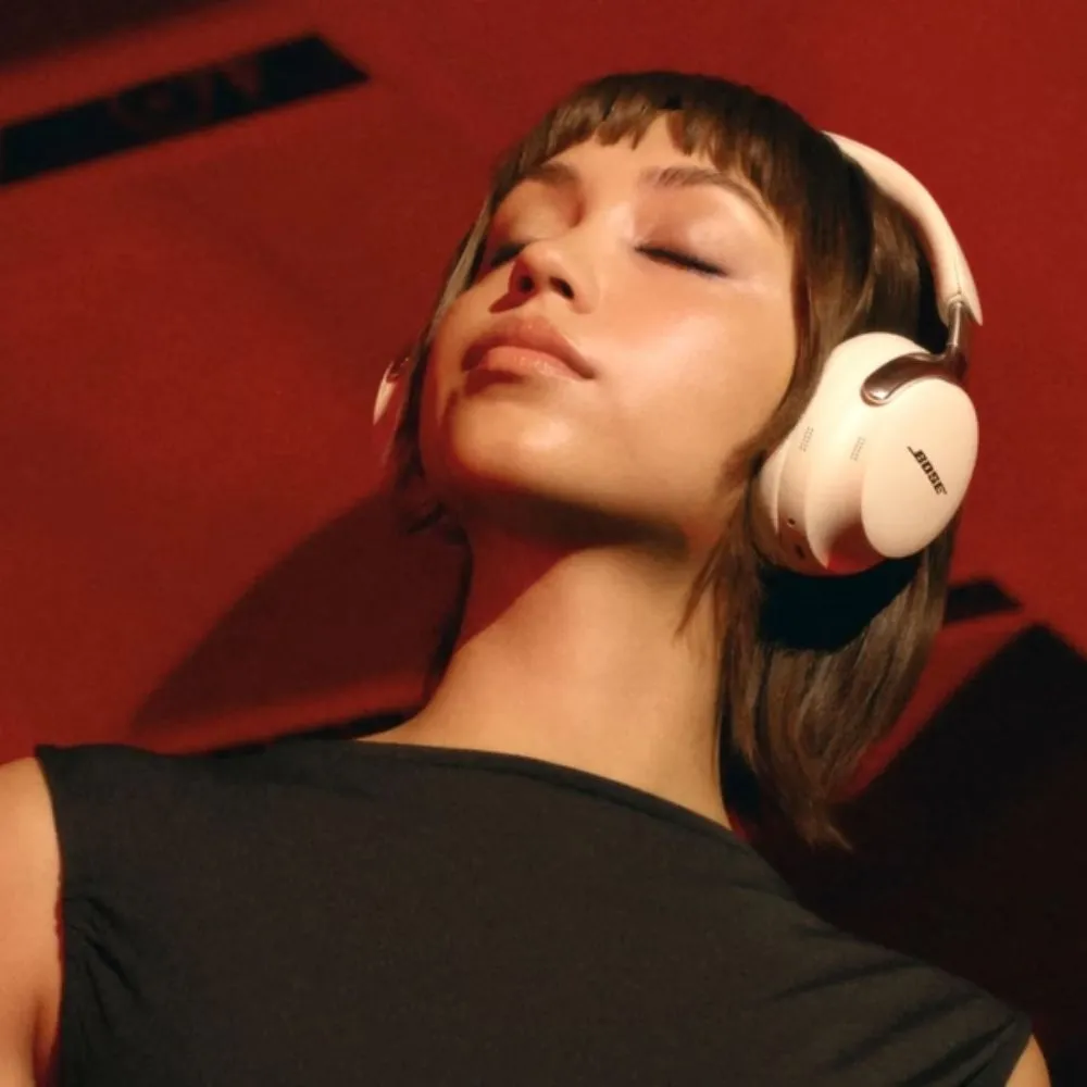 bose quietcomfort ultra headphones (2nd gen) white