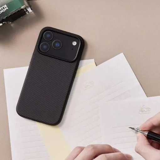 pitaka iphone 17 pro / 17 pro max summa case