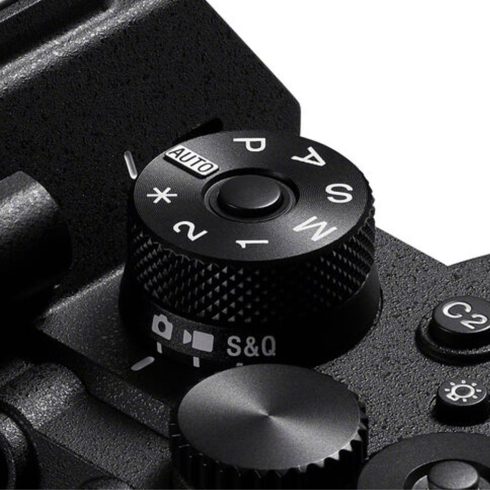 sony a7r vi mirrorless camera (body only)