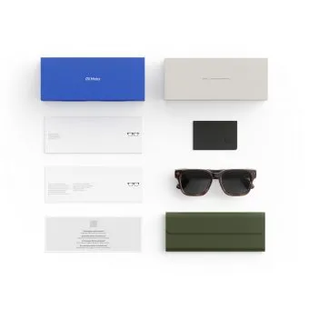 meta fury smart ai glasses | bold square frame, 12mp camera & live translate f: classic black l: clear to grey transitions®