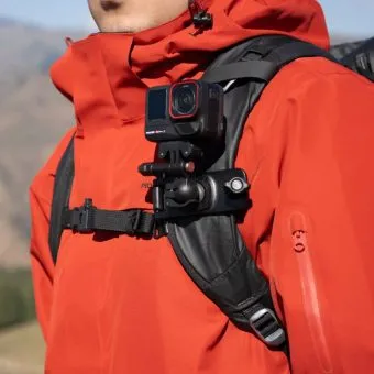 insta360 backpack clip