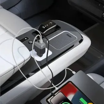 porodo spider multi port usb car charger with usb c to usb c & lightning cable