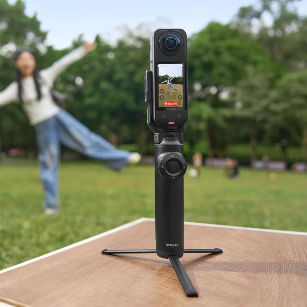 insta360 free framing selfie stick for x5